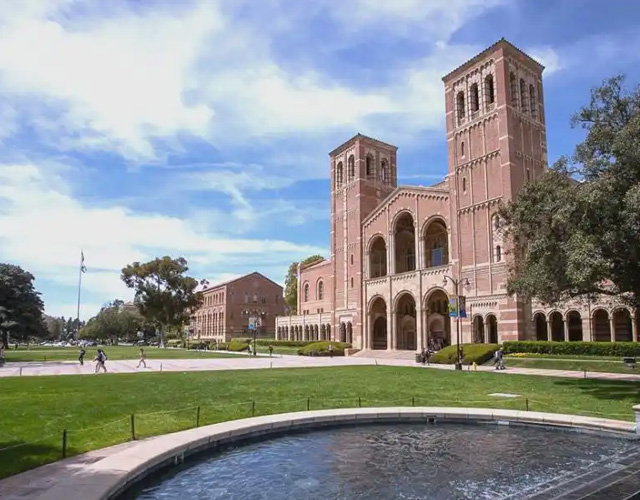 加州大学